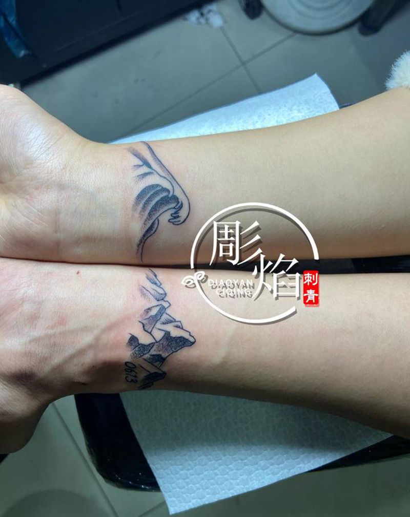 清新图案纹身图片_手部点刺纹身图案