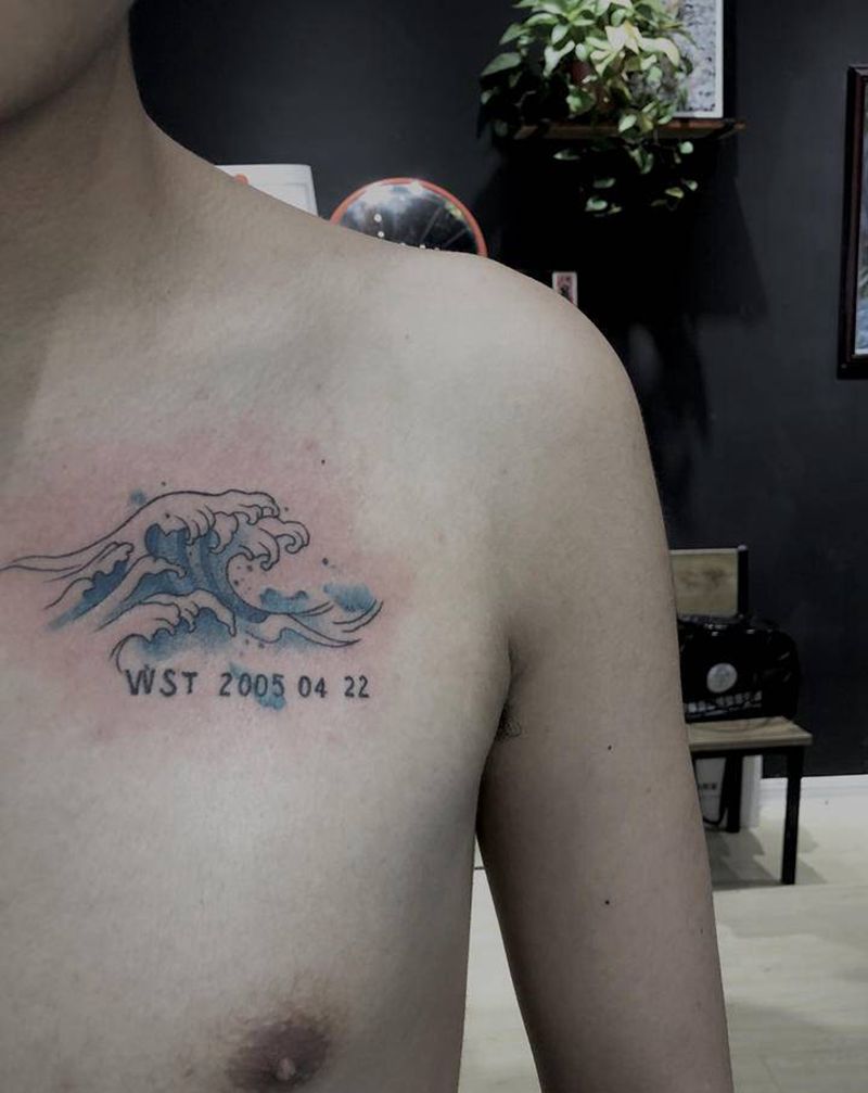 小清新纹身图片_胸部水墨纹身图案