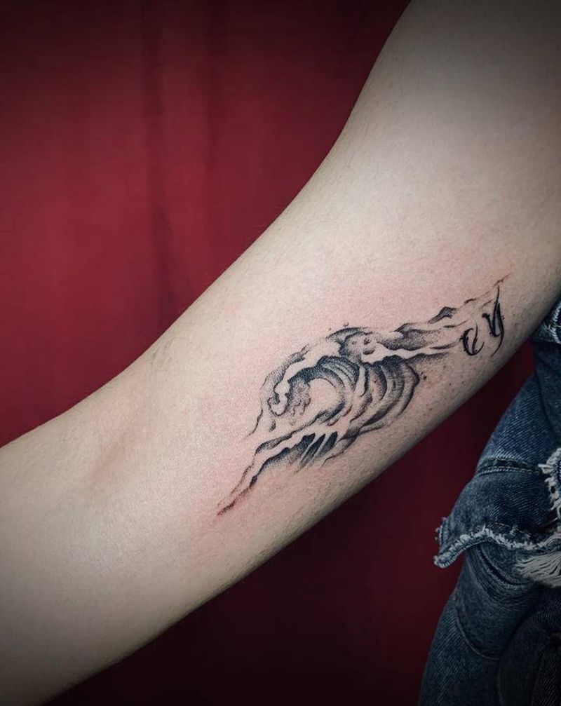 浪纹身图片_手臂水墨点刺浪花大臂内测海浪纹身图案