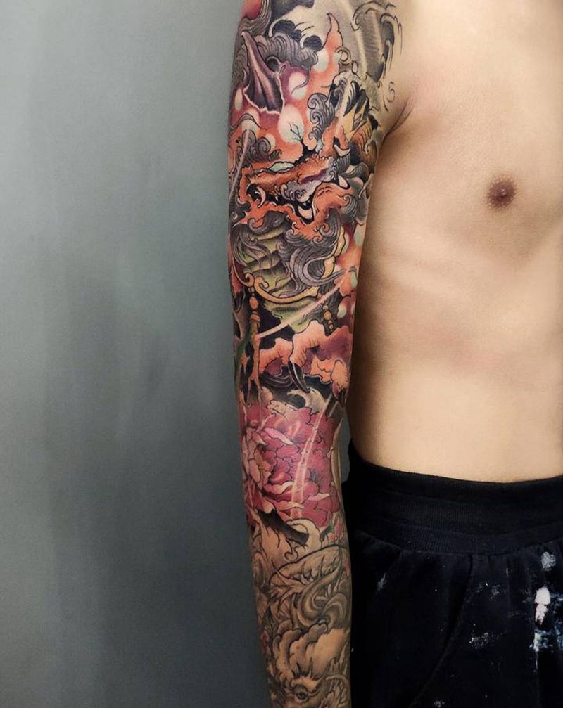 谛听花臂纹身图片_手臂新传统水彩纹身图案