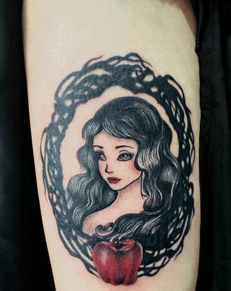 白雪公主纹身图片_腿部新传统欧美写实纹身图案