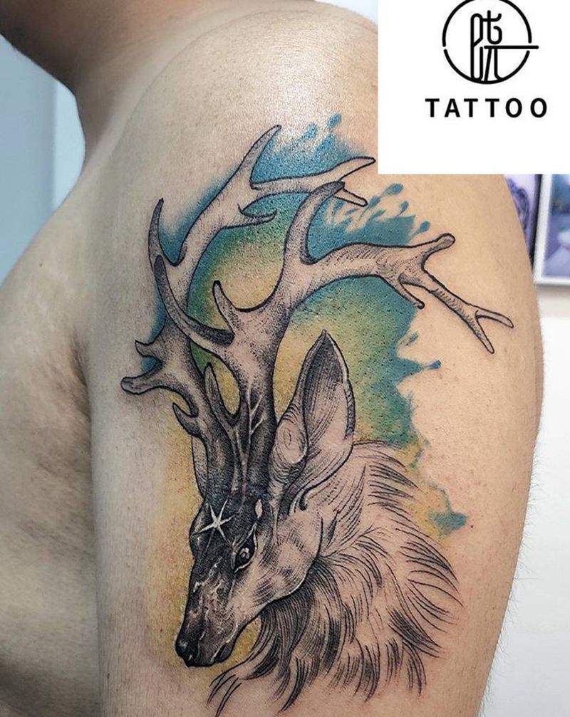 鹿纹身图片_手臂新传统纹身图案