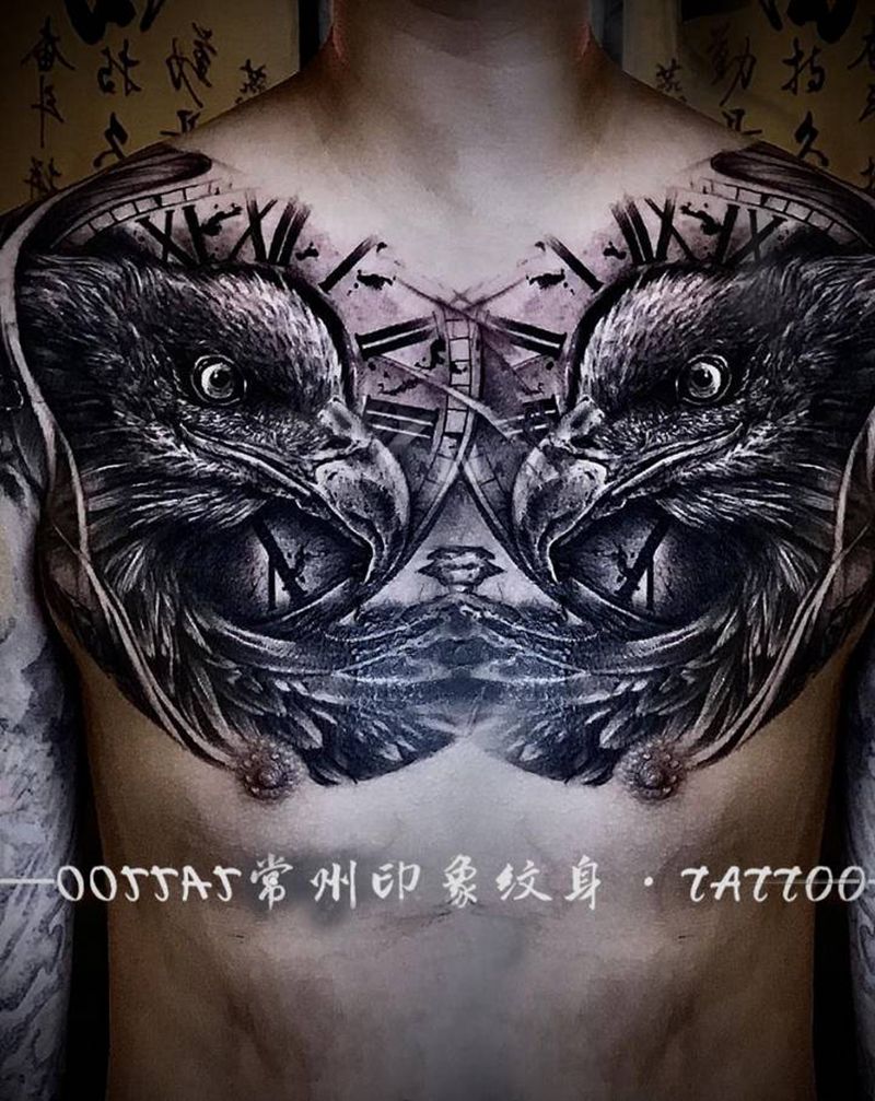 鹰纹身图片_胸部欧美写实纹身图案