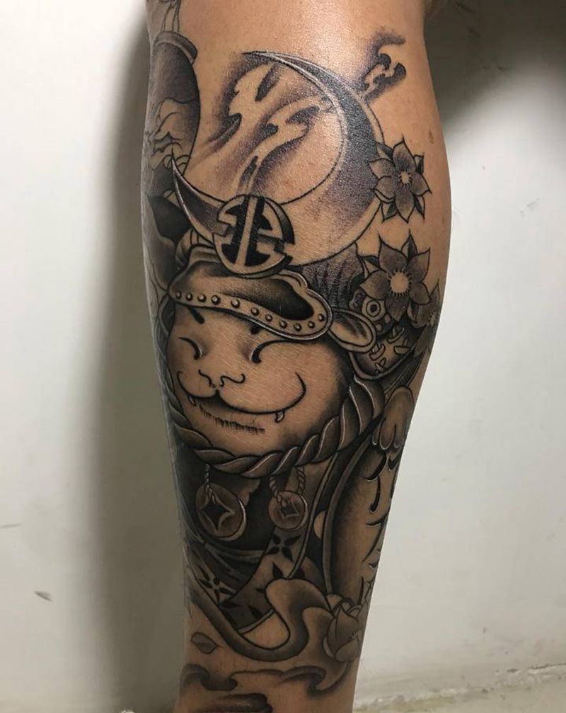 招财猫纹身图片_脚部纹身图案