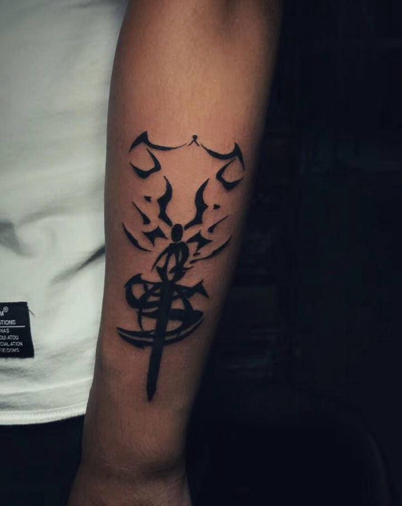 图腾纹身图片_手臂纹身图案