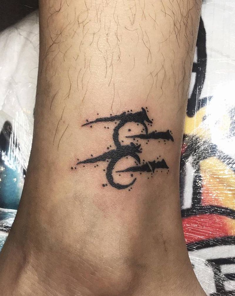 暗黑星座♒️纹身图片_脚部纹身图案