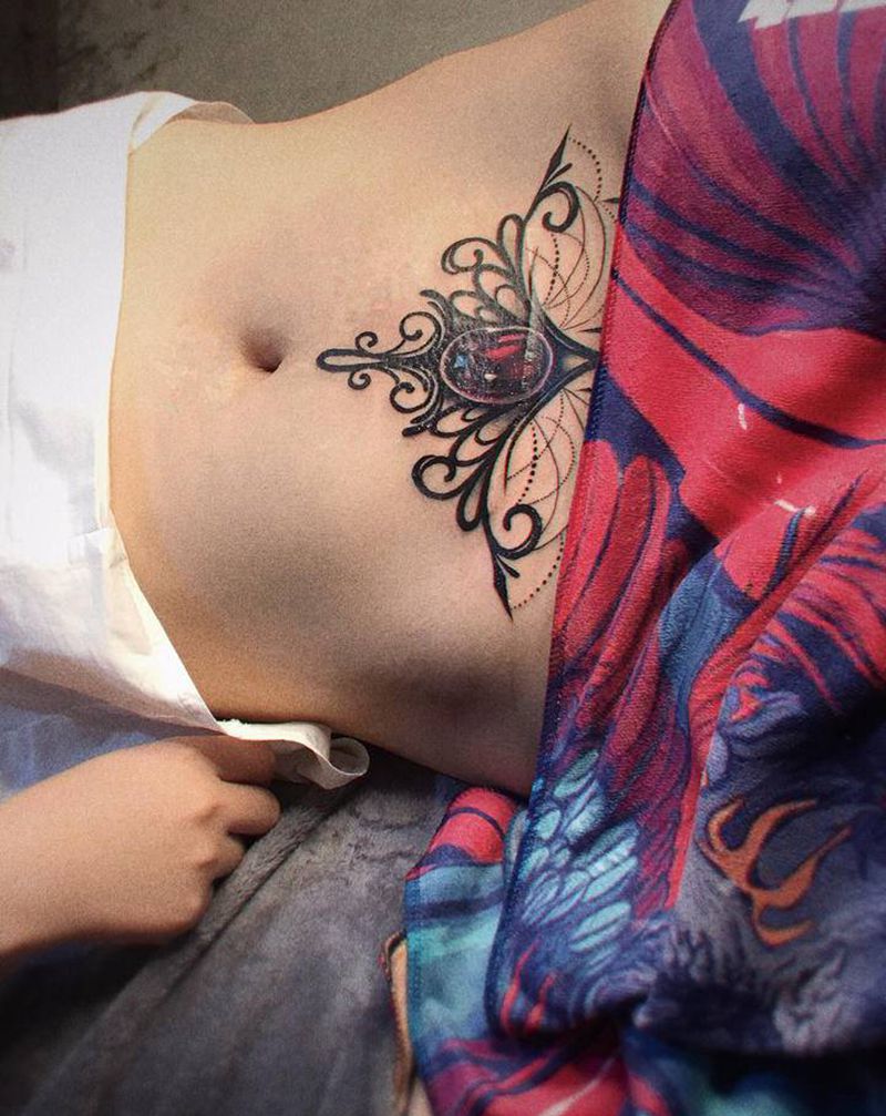 寶纹身图片_腹部点刺珠宝纹身图案