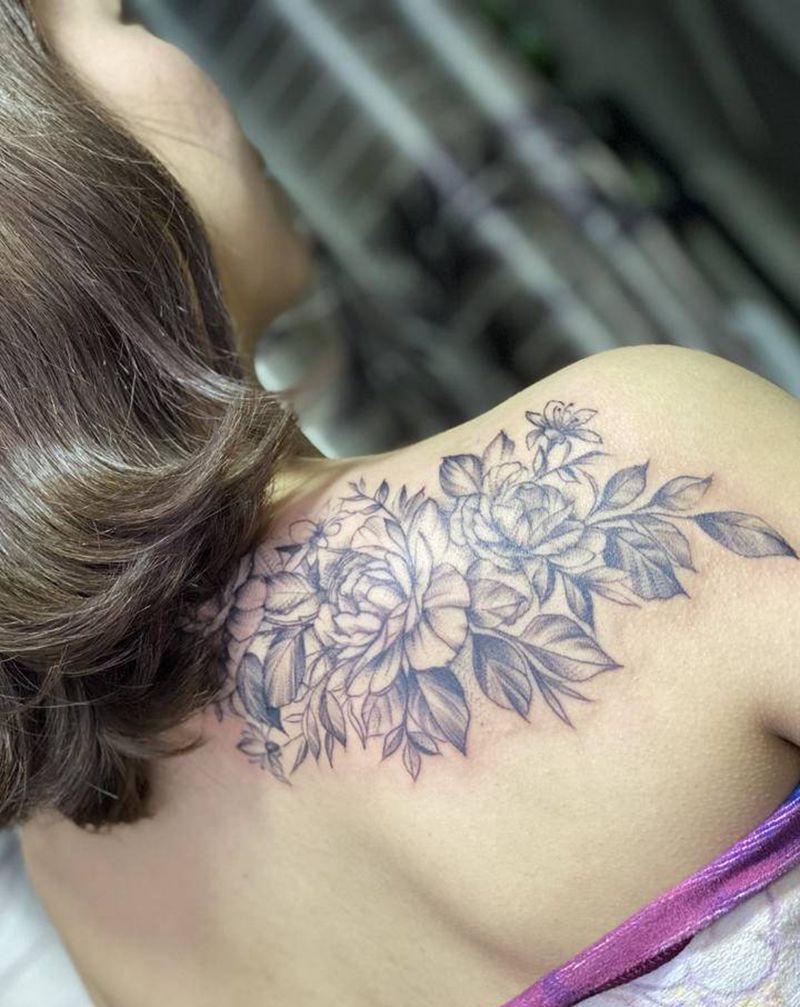 素花纹身图片_背部纹身图案