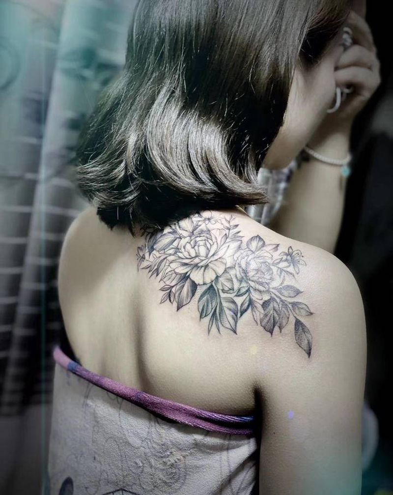 素花❤️纹身图片_肩部纹身图案