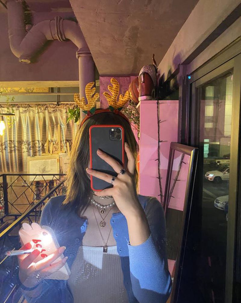 客照小婷婷纹身图片_腿部点刺欧美写实纹身图案