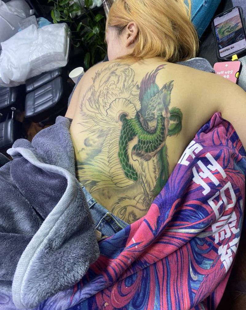 凤凰纹身图片_背部纹身图案
