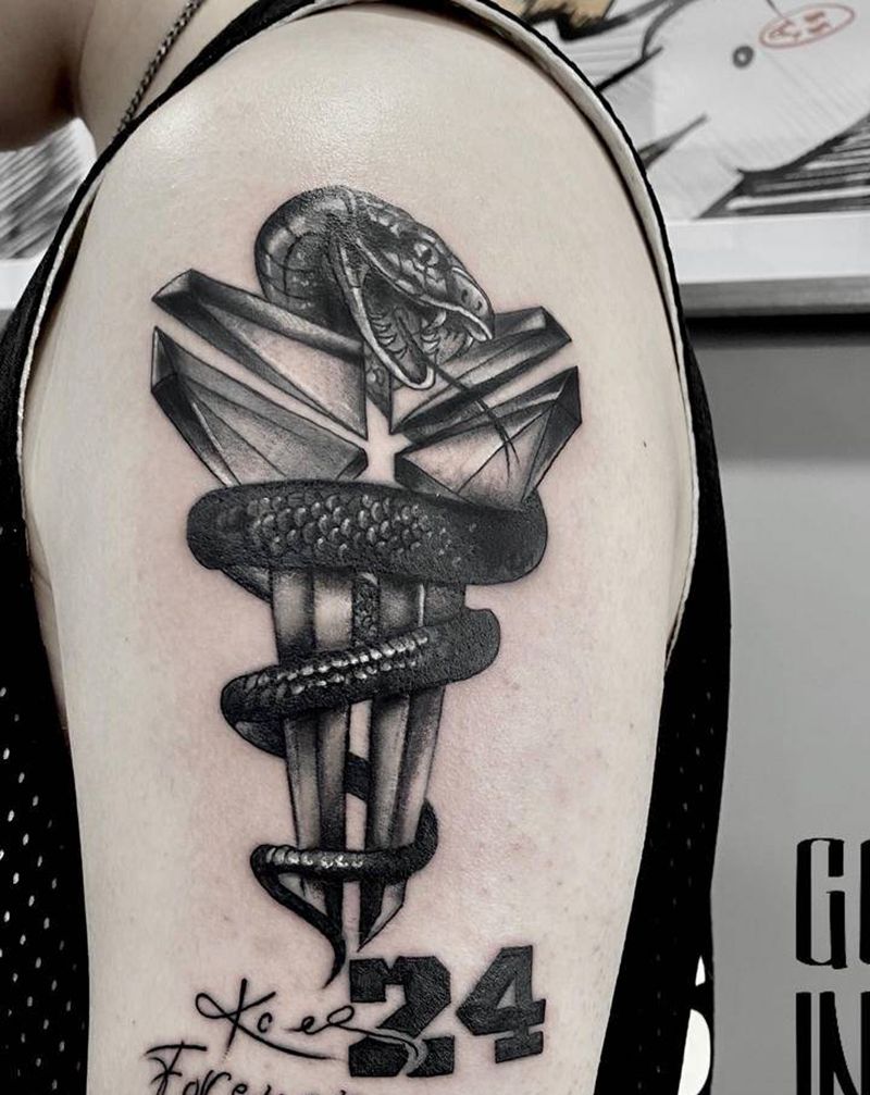 黑曼巴修改纹身图片_手臂纹身图案