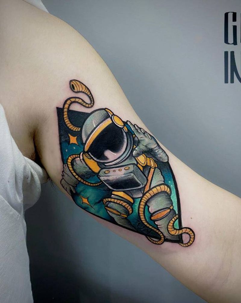 宇航员纹身图片_手臂New School纹身图案