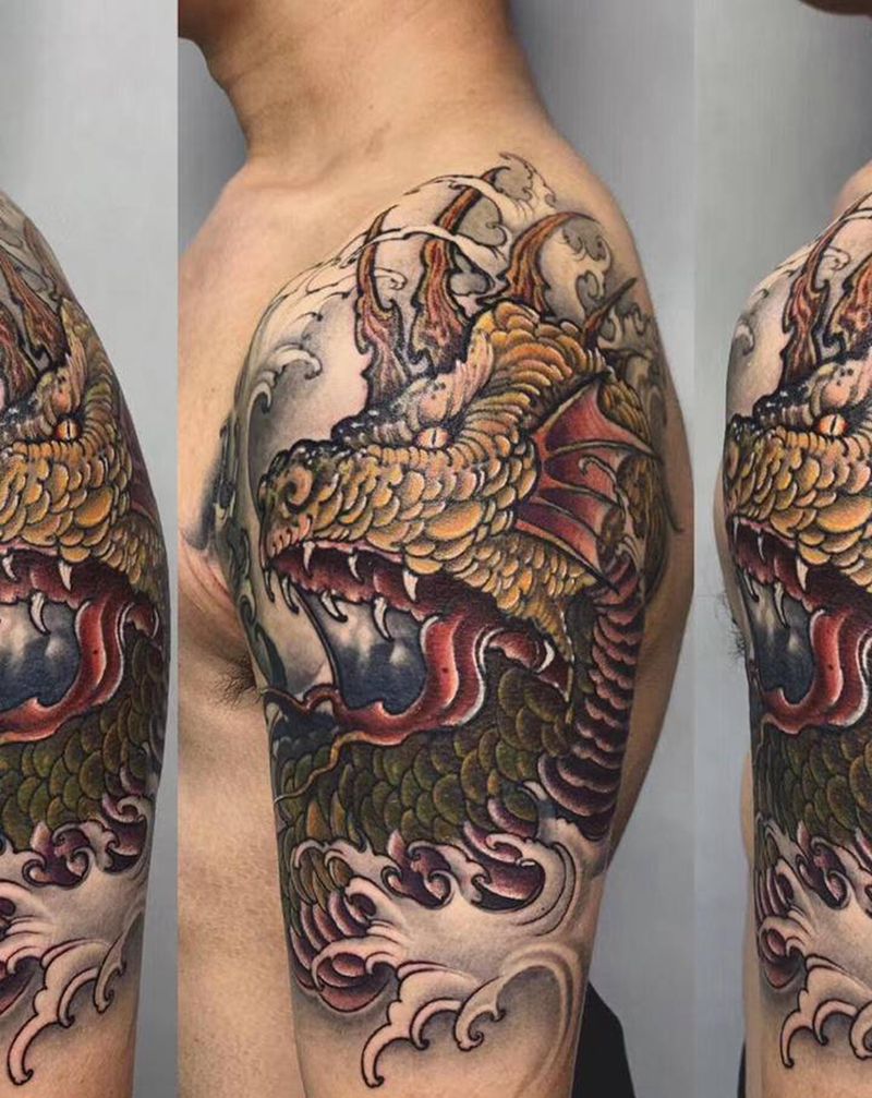 新传统龙纹身图片_手部手臂新传统龙浪纹身图案
