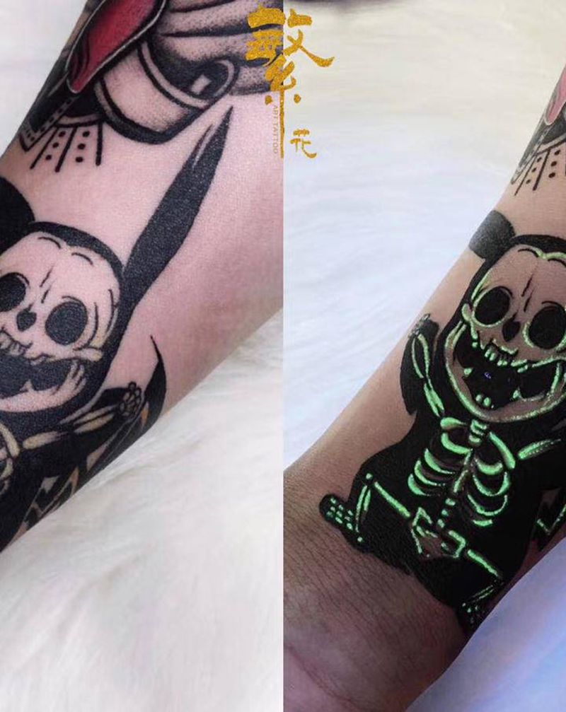 old school拼接花臂纹身图片_手部手臂Old School皮卡丘猩猩手枪纹身图案