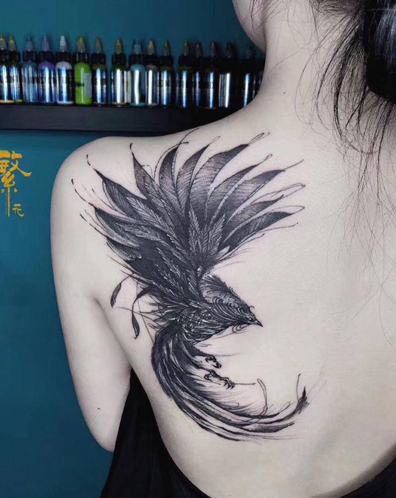 暗黑鸟纹身图片_肩部背部鸟纹身图案
