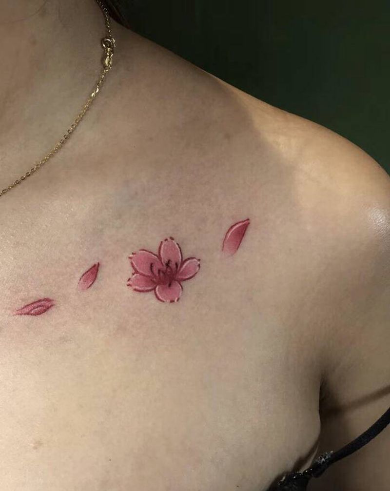 樱花纹身图片_肩部纹身图案