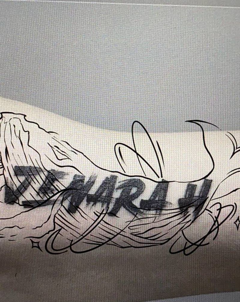 遮盖纹身图片_手臂点刺水墨遮盖鱼纹身图案