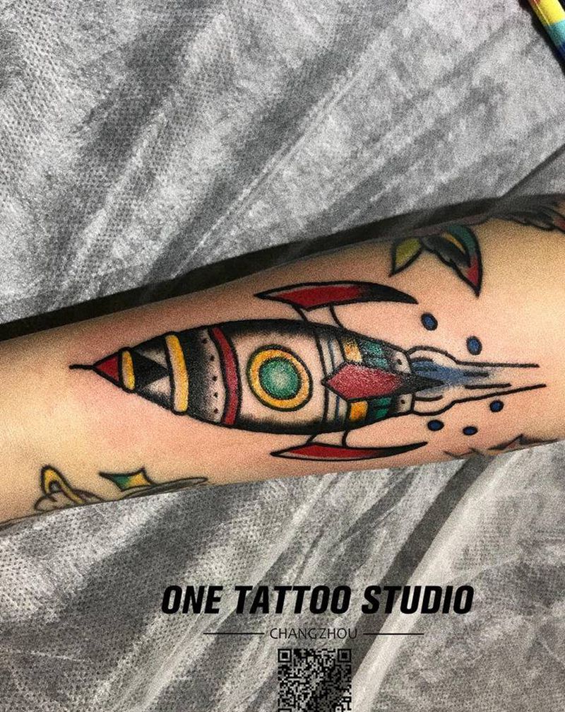 oldschool 火箭纹身图片_手臂Old School纹身图案