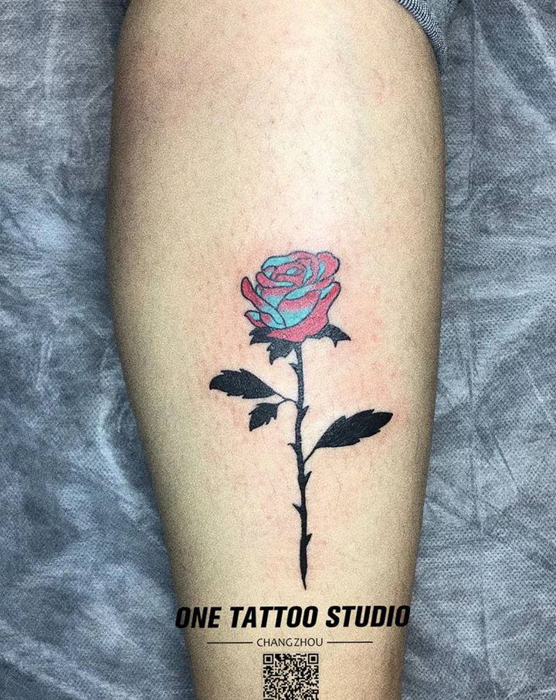 彩色玫瑰花纹身图片_腿部水彩纹身图案