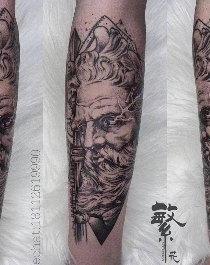 【十二主神·波塞冬】 ·写实纹身图片_手臂欧美写实点刺波塞冬纹身图案