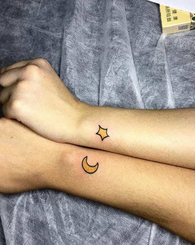 oldschool五角星和月亮纹身图片_手臂Old School纹身图案