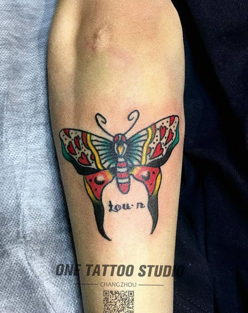 old school蝴蝶纹身图片_手臂Old School纹身图案