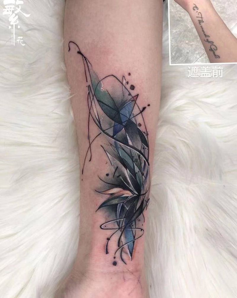 水墨·花叶纹身图片_手臂水墨花叶纹身图案