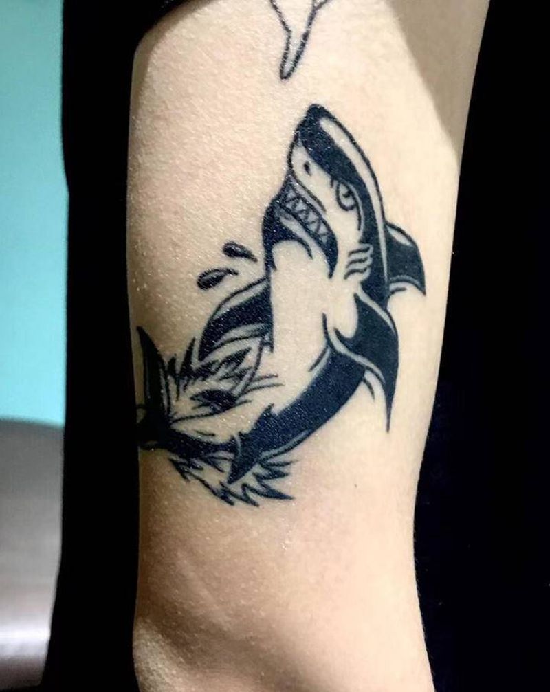 一个恢复后纹身图片_手臂Old School纹身图案