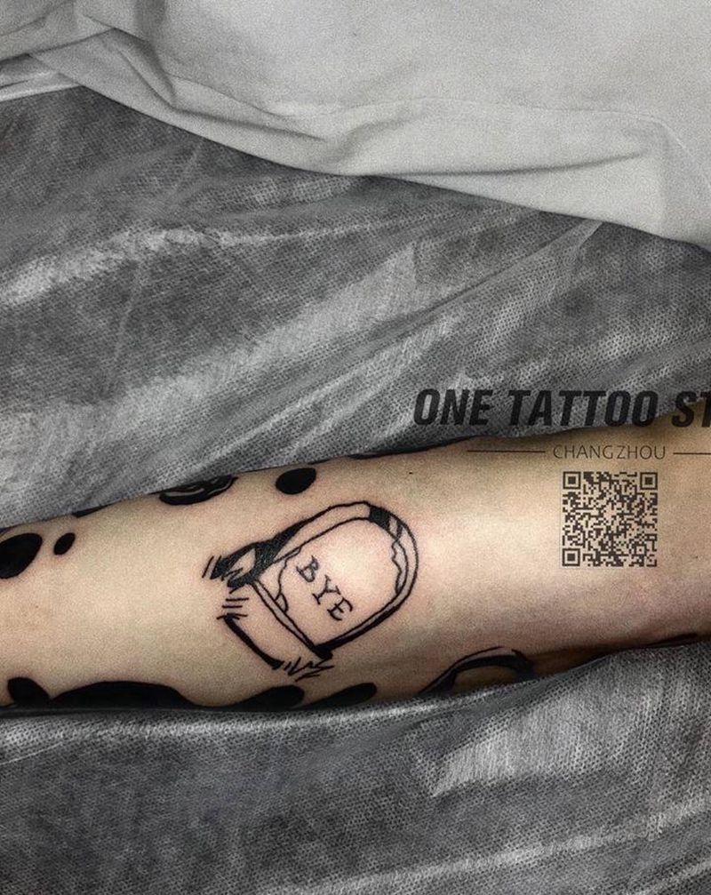 墓碑纹身图片_手臂Old School纹身图案