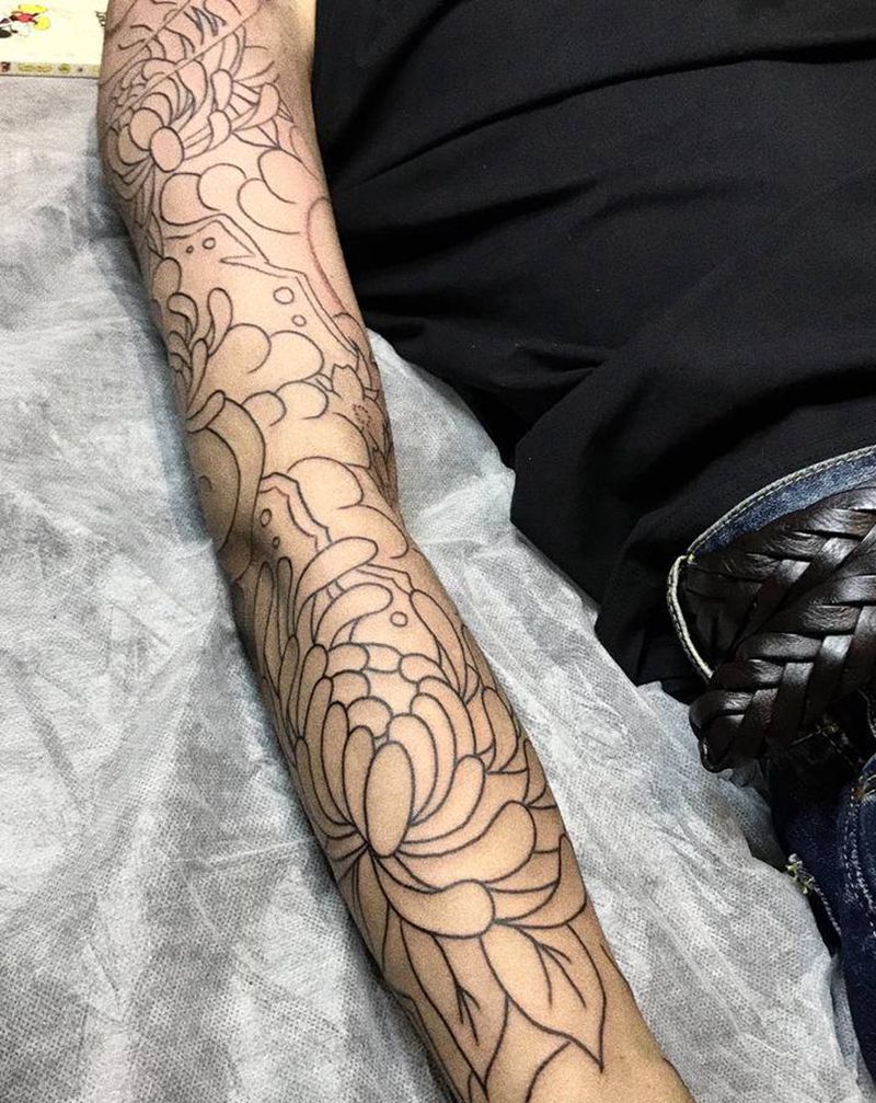 老传统花臂未完成纹身图片_手臂老传统纹身图案