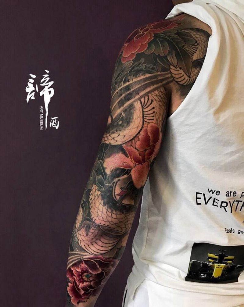 牡丹蛇花臂纹身图片_手臂新传统纹身图案