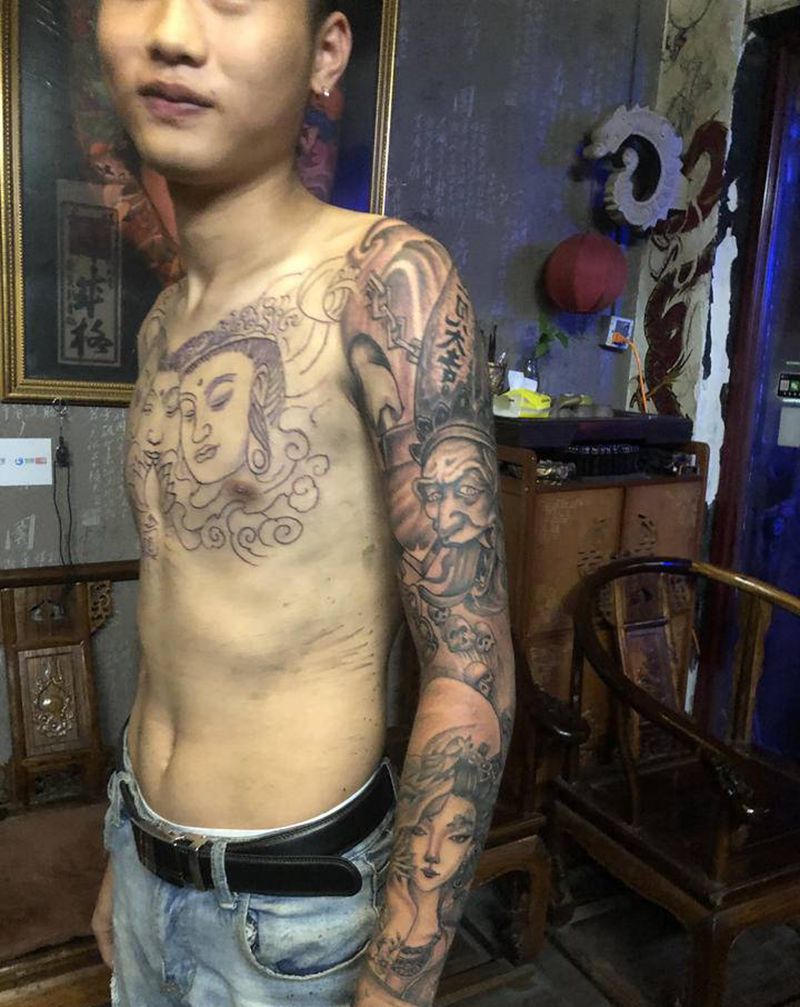 花臂纹身图片_手部手臂新传统纹身图案