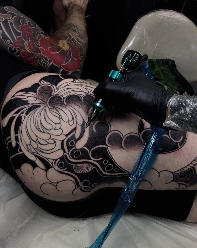 蛇纹身图片_腿部老传统纹身图案