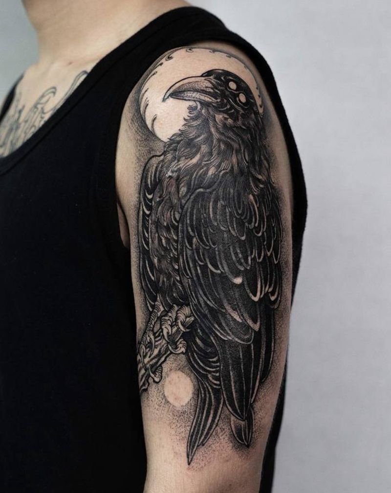 乌鸦遮盖纹身图片_颈部肩部老传统新传统纹身图案