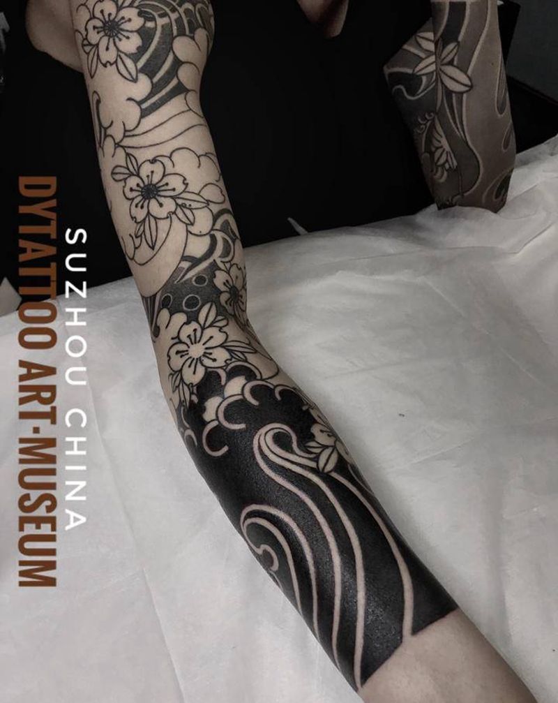 樱花花臂纹身图片_老传统新传统纹身图案