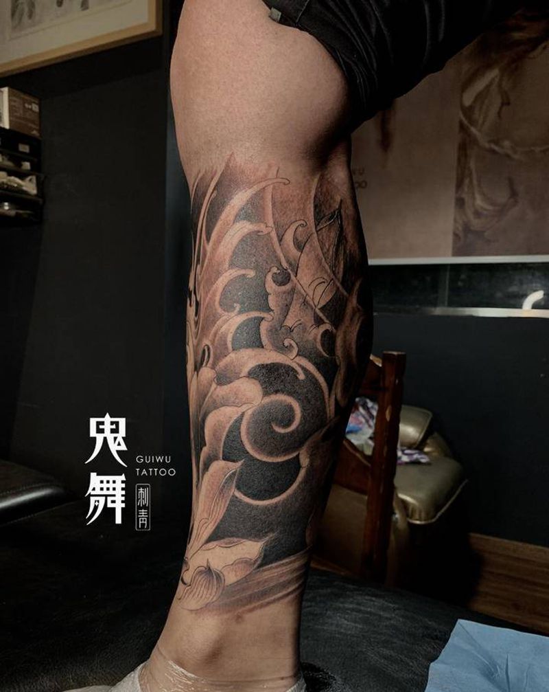 鲤鱼浪花纹身图片_腿部老传统纹身图案