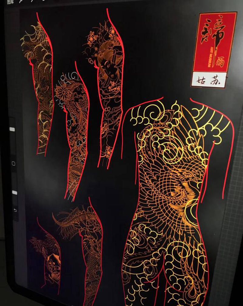 满背纹身图片_手部手臂老传统新传统纹身图案