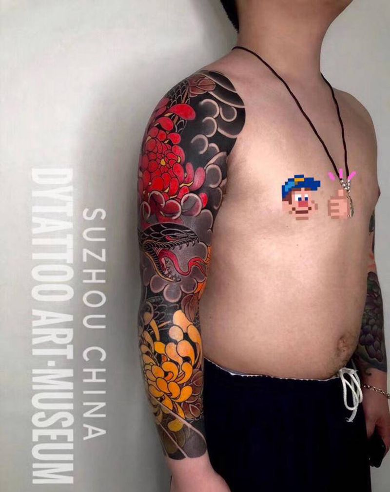 花臂纹身图片_手臂手部老传统新传统纹身图案