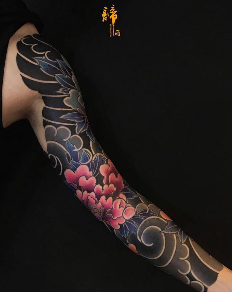 花臂纹身图片_手臂手部老传统新传统纹身图案