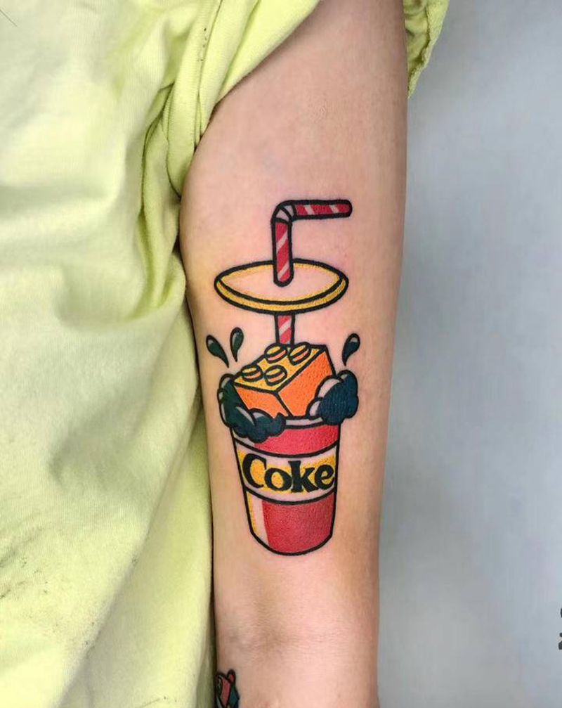 卡通花臂拼接纹身图片_手臂New School蜡笔小馨樱桃小丸子可口可乐纹身图案