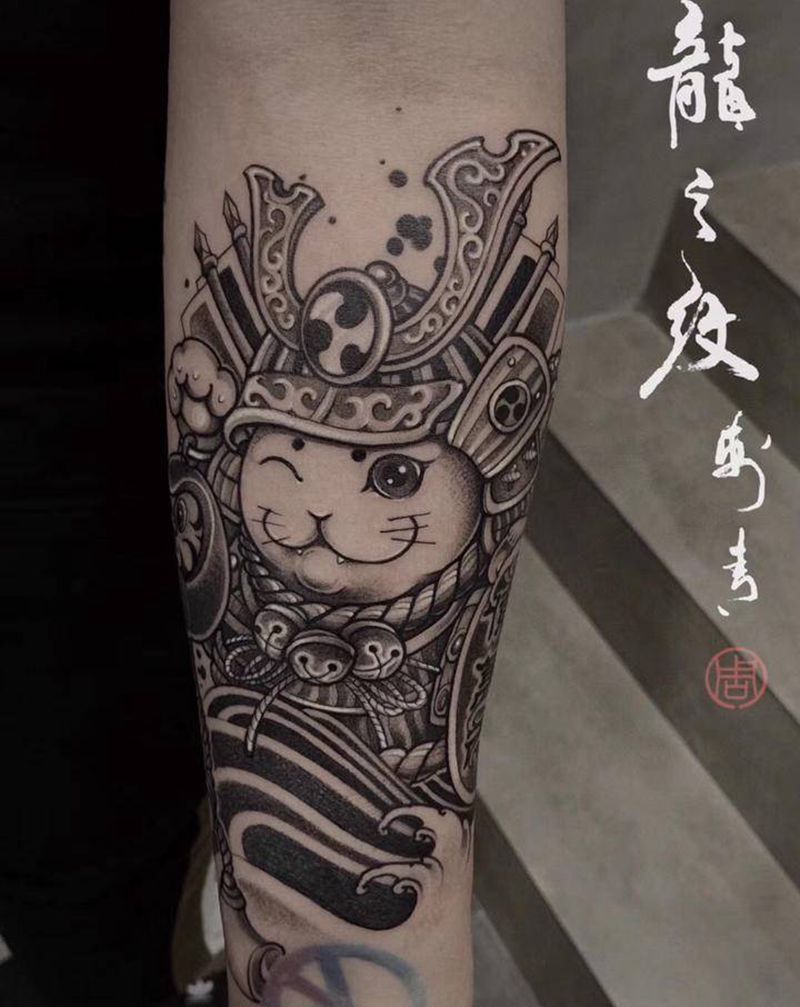 猫武士纹身图片_手臂新传统猫武士纹身图案