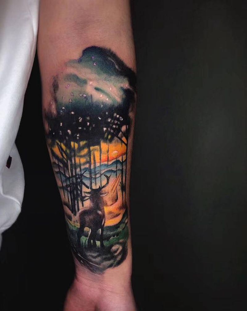 梦境纹身图片_手臂New School鹿森林海纹身图案