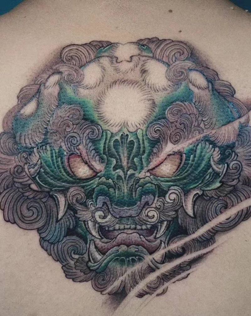 传统唐狮纹身图片_背部水墨老传统唐狮纹身图案