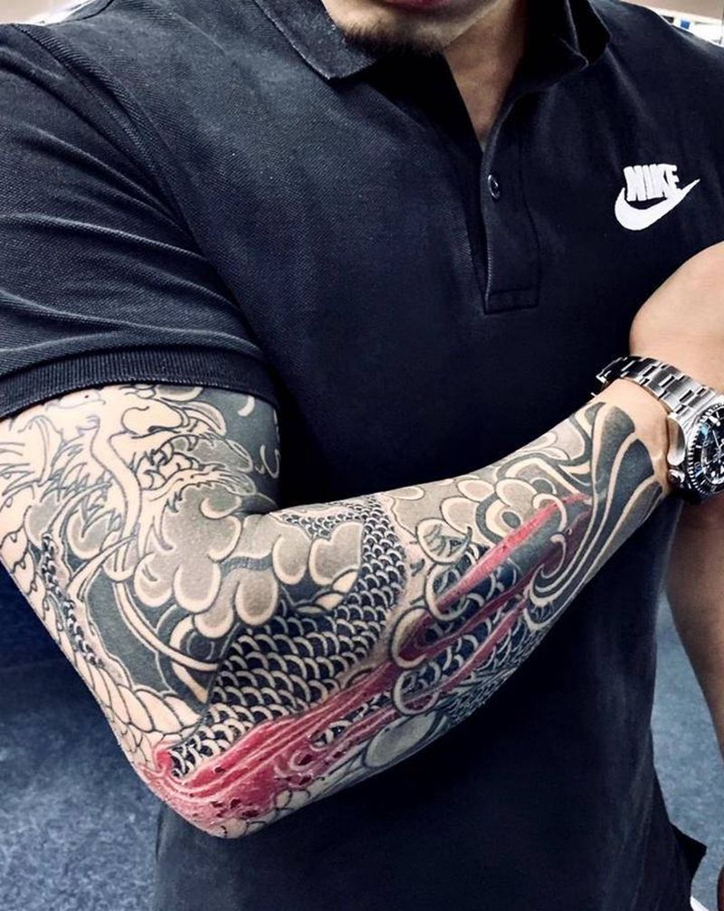 恢复中纹身图片_手臂老传统纹身图案