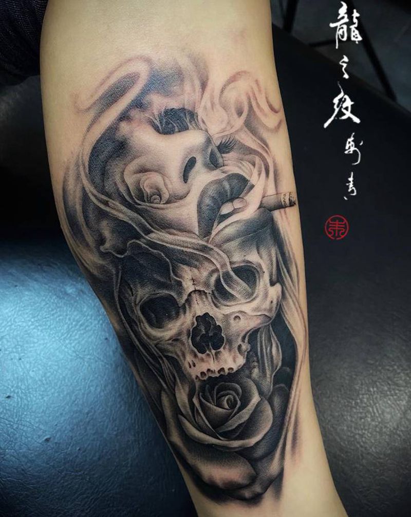 欧美写实骷髅纹身图片_腿部欧美写实骷髅烟纹身图案