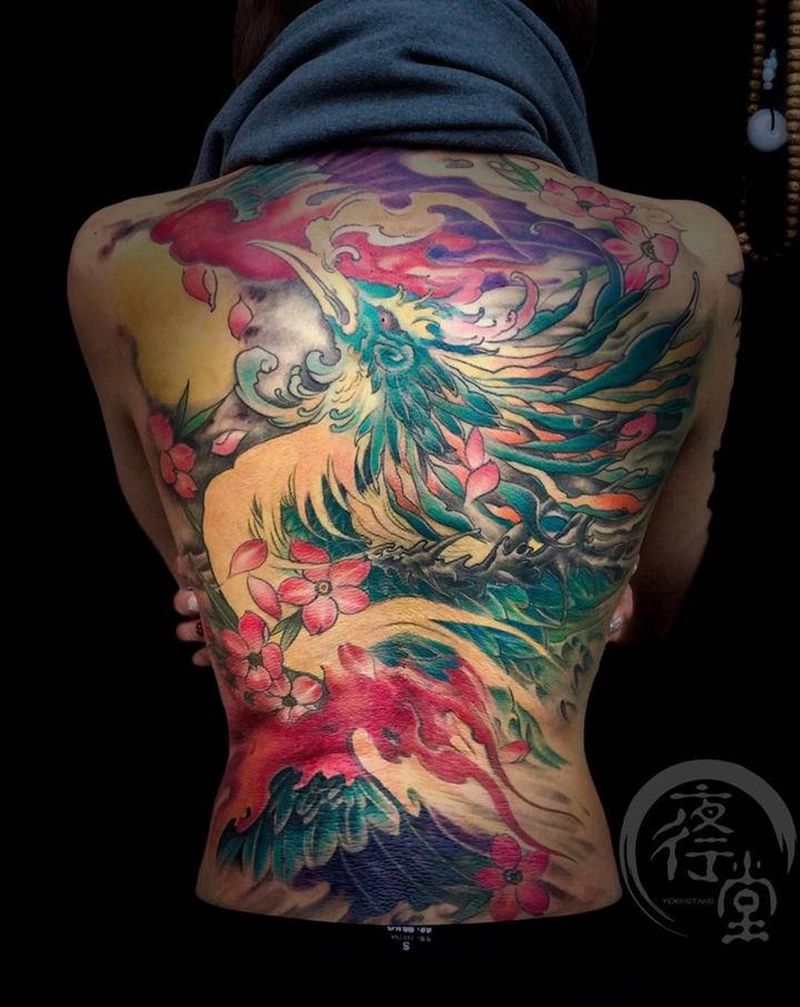 凤凰涅磐纹身图片_背部腿部新传统纹身图案