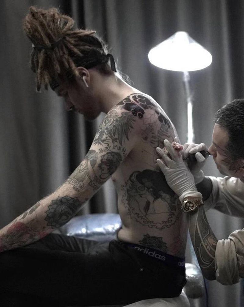 打工人打工魂纹身图片_背部老传统纹身图案