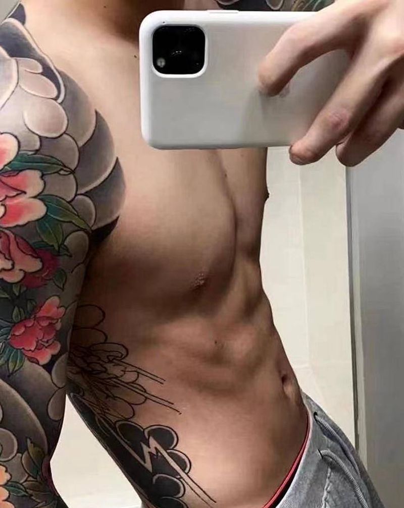 买家秀纹身图片_手臂背部老传统纹身图案