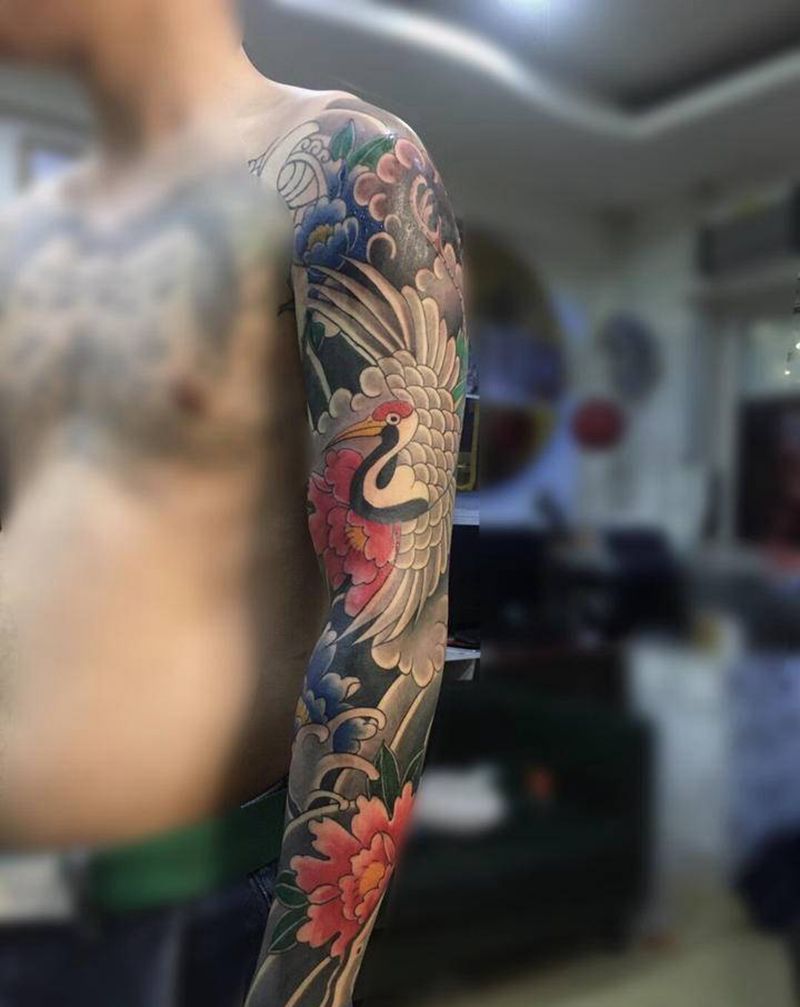 日式仙鹤纹身图片_手臂背部老传统新传统纹身图案